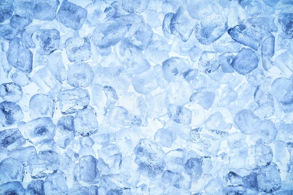 Fondo congelado cubo de hielo fresco azul — Foto de Stock