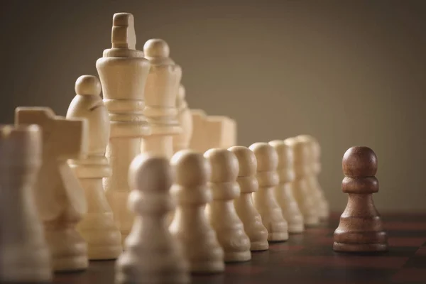 Ξύλινα Σκάκι Φιγούρες Επιχειρηματική Στρατηγική Έννοια — Φωτογραφία Αρχείου
