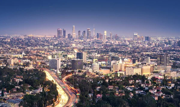 Los Angeles Califórnia Eua Paisagem Urbana Centro Cidade Noite Enevoada — Fotografia de Stock