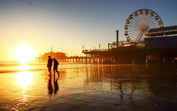 Pantai Santa Monica Dan Dermaga California Amerika Serikat Saat Matahari — Stok Foto