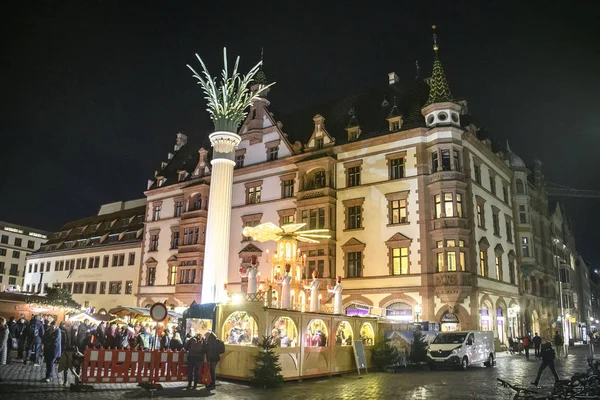 Festive Christmas illuminations on the streets and squares in Leipzig, Germany. 26 November 2019 — стокове фото