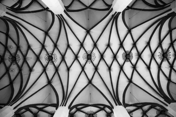 Gotische Rippengewölbedecke - Stockfotografie: lizenzfreie Fotos © pyty