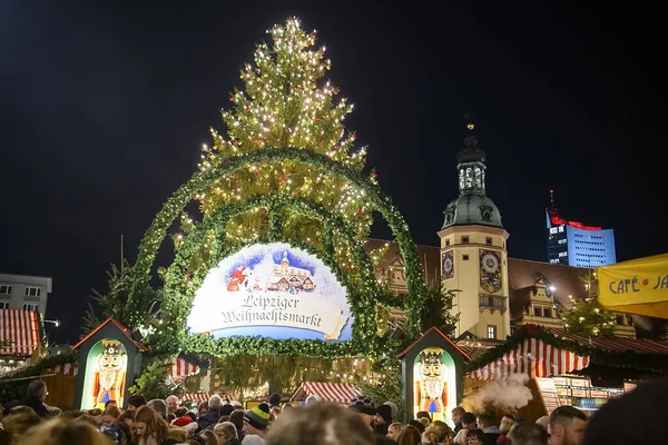 Традиційний Різдвяний Ярмарок Площі Марктплац Біля Старої Ратуші Лейпциг Німеччина — стокове фото