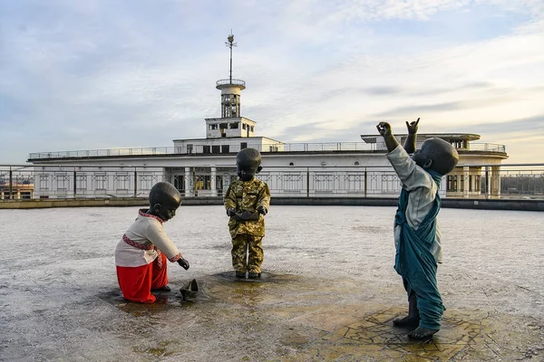 Children Monument Founders Kyiv Building River Station Poshtova Square Kyiv — Stock Photo, Image