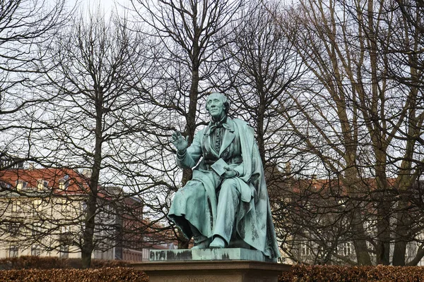 Hans Christian Andersen Bronze Statue Royal Rosenborg Garden Copenhagen Denmark — Stock Photo, Image