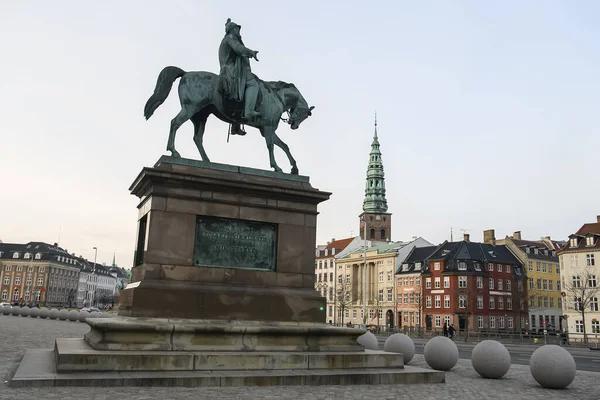 Estátua Equestre Rei Frederico Vii Frente Palácio Christiansborg Copenhaga Dinamarca — Fotografia de Stock