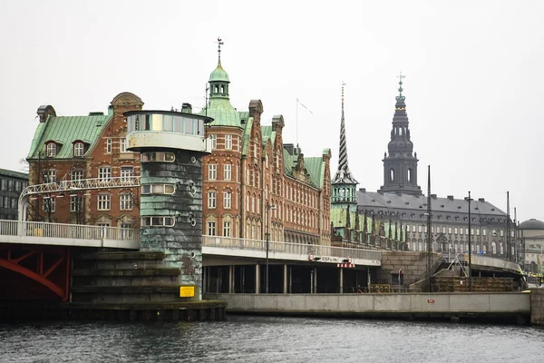 Вид Мост Фаппельс Дворец Кристиансборг Коппеле Дания — стоковое фото