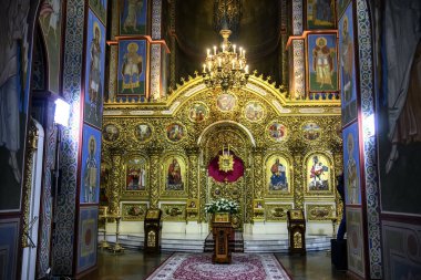 St. Michael 's Altın Kubbe Katedrali' nin içi sunak ve fresk parçalarıyla dolu. Kyiv, Ukrayna. 