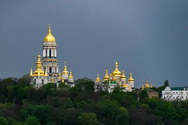 UNESCO 'nun Kyiv' deki dünya mirası listesine dahil edilen ortodoks manastırı Kyiv Pechersk Lavra 'nın panorama manzarası, 