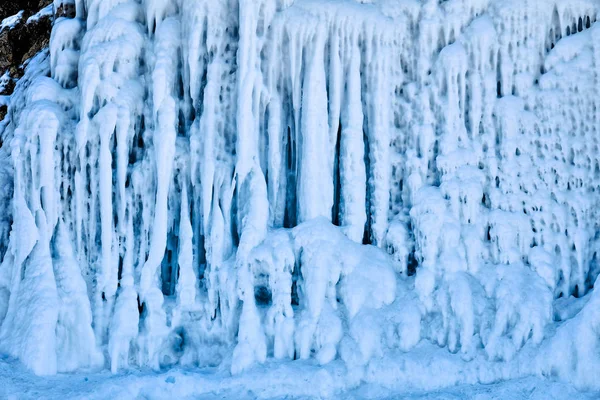 얼음 형태. 얼어붙은 물의 형태. — 스톡 사진