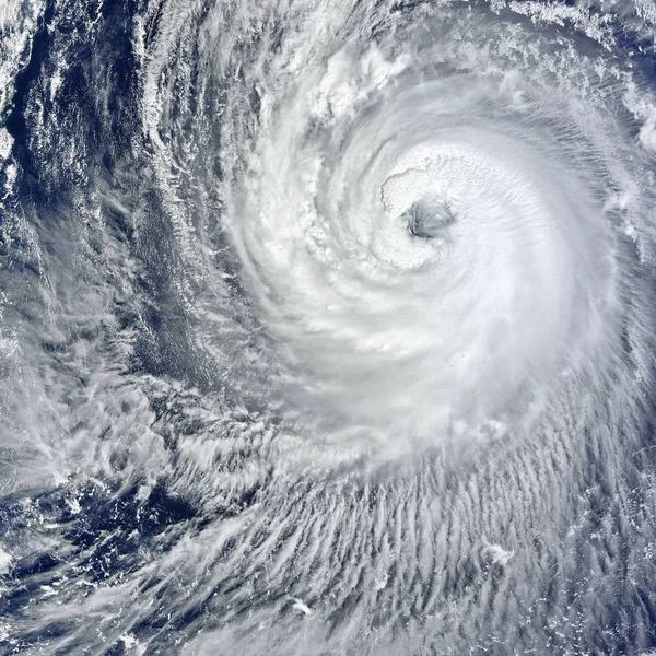 Ojo del Huracán. Huracán en la Tierra. Tifón sobre el planeta — Foto de Stock