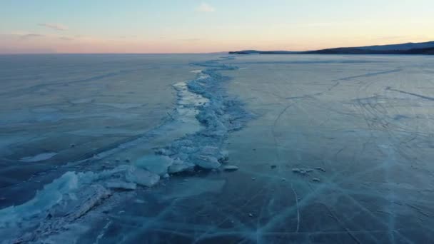 Bevroren Lake Baikal Lake Baikal Hummocks Prachtig Winterlandschap Met Helder — Stockvideo