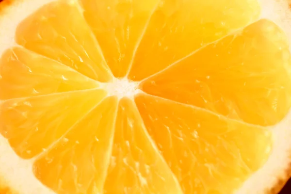 Limón Amarillo Brillante Primer Plano Una Rodaja Limón Fruta Jugosa — Foto de Stock
