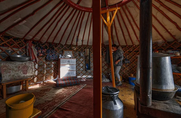 Život Mongolské Jurty Interiér Nomádova Domu Mongolská Rodina Doma 2019 — Stock fotografie