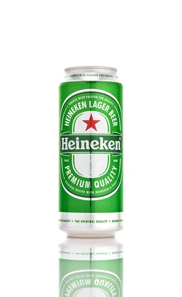 Heineken Beer Can Isolated White Background Heineken Company Very Popular — Stock Photo, Image