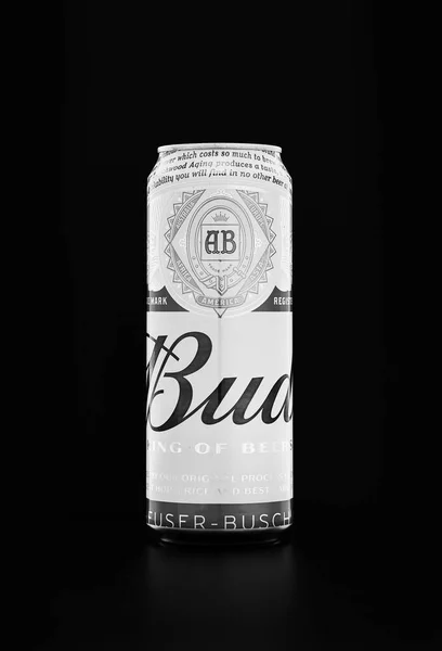 Beer Bud Light Metal Can Black Background Popular American Beer — Stock Photo, Image