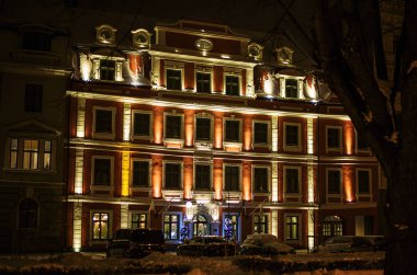 Riga Noel. Eski şehir kış geceleri