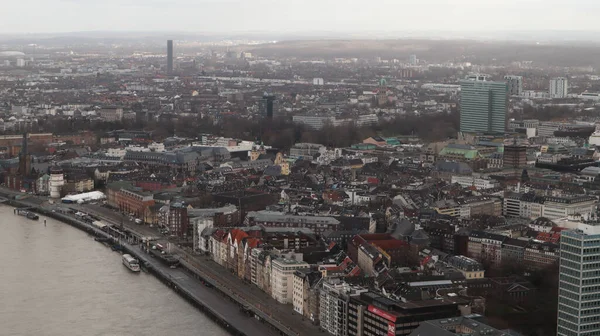 Dusseldorf Alemania Febrero 2020 Vista Panorámica Ciudad Düsseldorf Terraplén Del — Foto de Stock