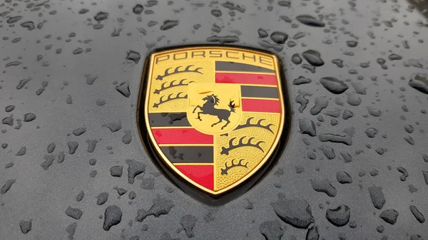 Ukraine Kiev Mars 2020 Logo Porsche Referme Sur Une Voiture — Photo