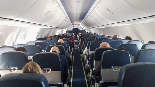 Los Pasajeros Esperan Salida Vuelo Aeroflot Avión Boeing Antes Del — Foto de Stock