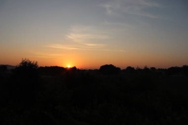 photography of silhouette in sunrise and sunlight