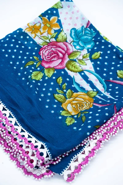 Bunte Florale Authentische Schal Schleier Mit Spitze Nahöstlichen Hijab — Stockfoto