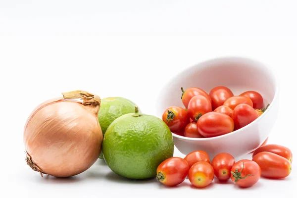 Salata için sebze kullanılıyor. 