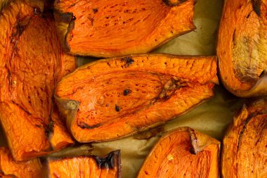 Fırında kabak parça