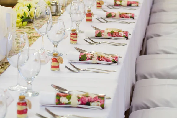Setări pentru masa de nuntă — Fotografie, imagine de stoc