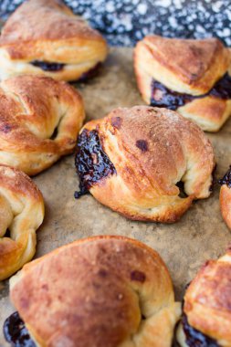 çörek ile marmelat