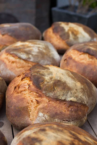 Vers zelfgemaakt brood — Stockfoto