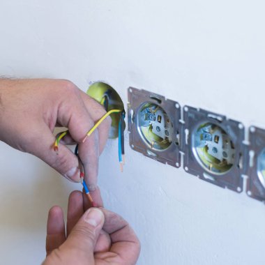 elektrik kablosu yükle