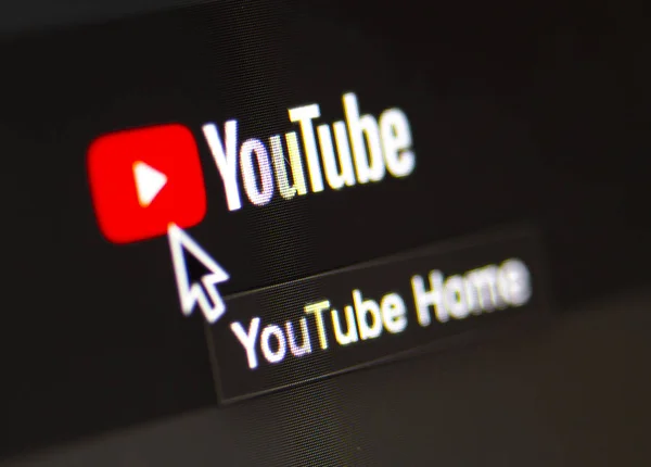 Calgary, Alberta. Kanada 13 grudnia 2019. Zamknij domowy tyłek Youtube 'a. Youtube zaskakuje twórców i narzeka na to, że treści nie są dozwolone. Ilustrujące — Zdjęcie stockowe