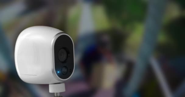 Geçmişi Bulanık Bir Arlo Güvenlik Kamerası — Stok video