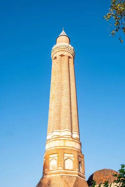 Alaaddin Moskén Eller Yivli Minare Moskén Även Kallad Ulu Moskén — Stockfoto