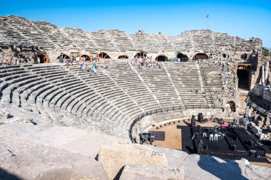 Side, Antalya, Türkiye - Eylül 2019: Side, Türkiye 'deki eski amfi tiyatro