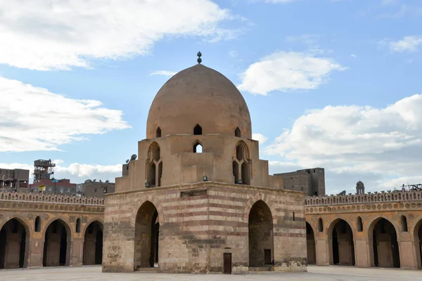 Moskén Ahmad Ibn Tulun Kairos Äldsta Moské Som Ligger Det — Stockfoto