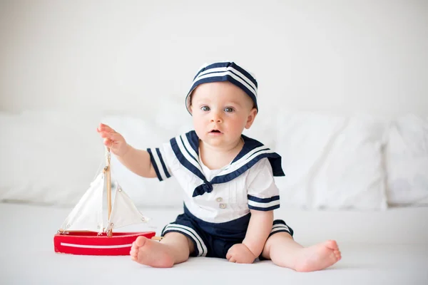 Marinero Bebe Imagenes Fotos De Stock Libres De Derechos Depositphotos