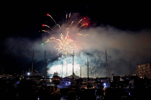 Vista panorámica de los fuegos artificiales del Principado de Mónaco — Foto de Stock