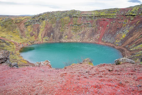 Lago del cráter Kerid en Islandia — Foto de Stock