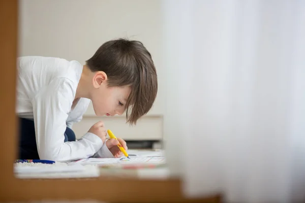 Child Doing School Work Floor Home While Quarantene Kid Homeschooling — Stock Photo, Image