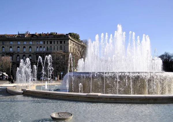 Mailand Alte Italienische Stadt Mittelalterliche Gebäude Stadtpanorama Stadtbild Architektur Brunnen — Stockfoto