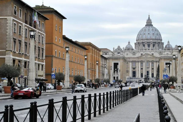 Vatikán Város Olaszország Templom Épületek Ablakok Panoráma Városkép Emlékmű Kék — Stock Fotó