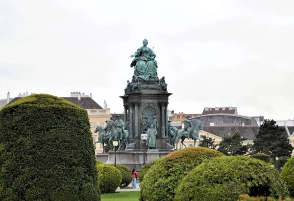 Altösterreichische Stadt Wien Historische Gebäude Uraltes Stadtpanorama Stadtbild Antike Skulptur — Stockfoto
