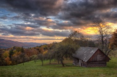 sonbahar günbatımı manzara