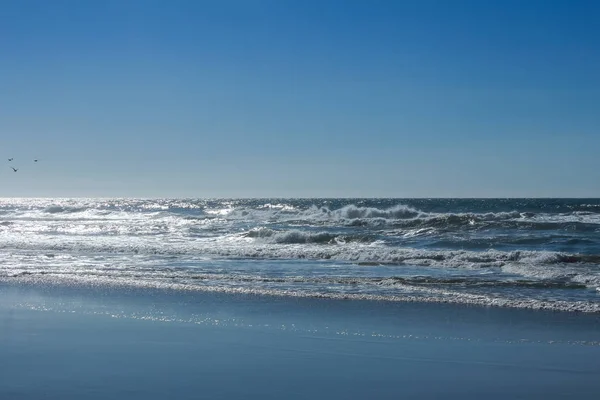 A Csendes-óceán látképe Pomponio State Beachen, Kalifornia, USA — Stock Fotó