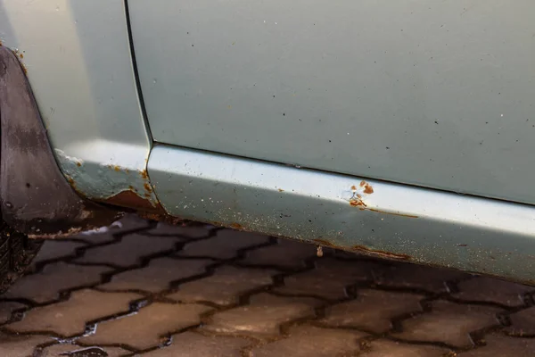 Rouille Sur Corps Une Voiture Bleue Trou Rouille Sur Une — Photo