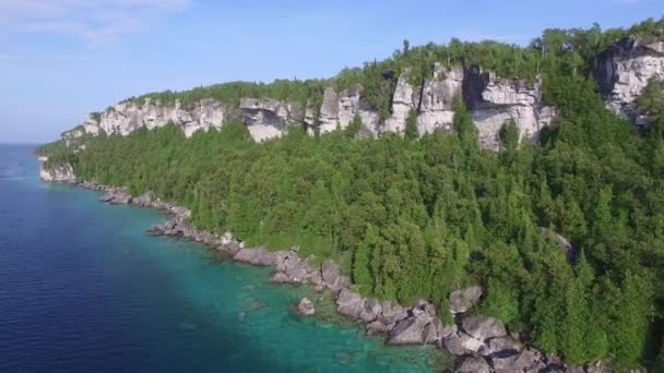 Low Altitude Drone Flight Shores Spectacular Bruce Peninsula — Stock Video