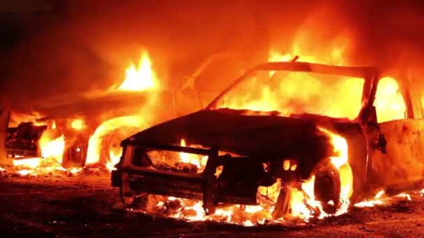 Deux Voitures Police Pleinement Impliquées Dans Les Flammes Nuit Dans — Video