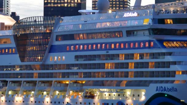 Crucero Lujo Puerto Con Pared Ventana Gigante Gimnasio — Vídeos de Stock